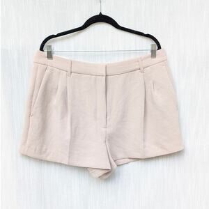 NWT Aritzia The Effortless Mini High-waisted Japanese Crepe Shorts, size 16